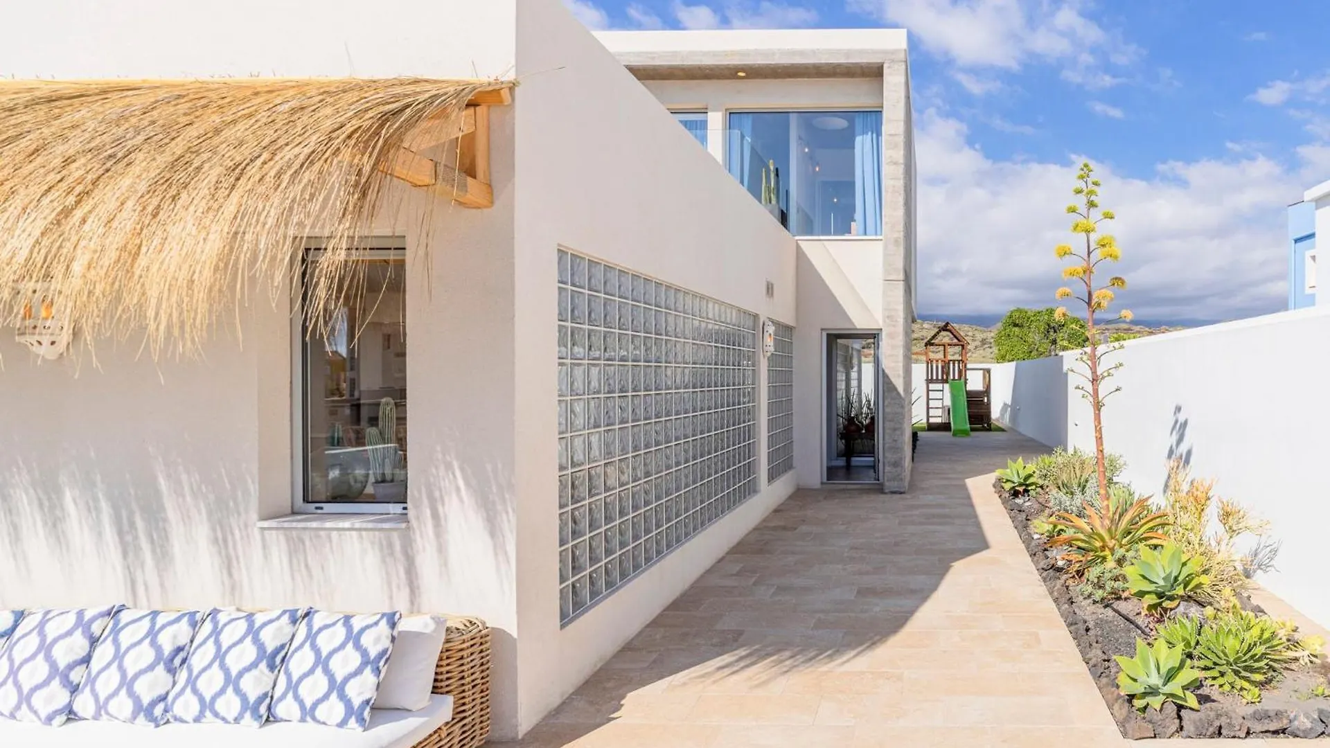 Ixchel Beach House By Sunkeyrents El Médano Willa