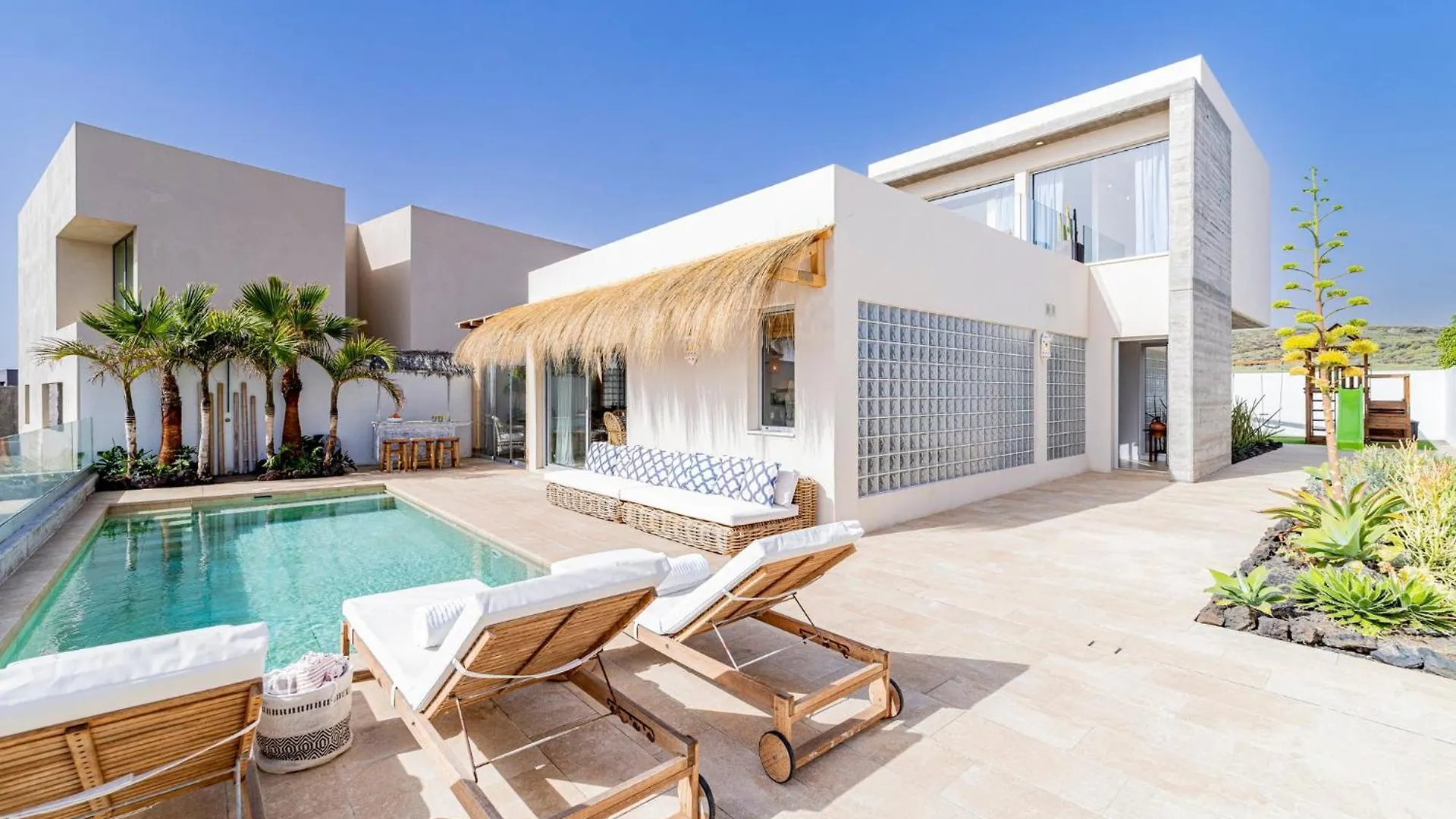 Ixchel Beach House By Sunkeyrents El Médano 0*,  İspanya