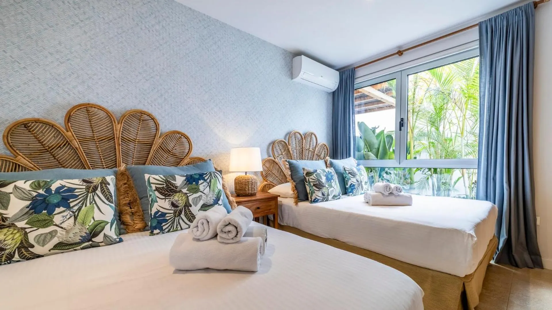 Ixchel Beach House By Sunkeyrents El Médano 0*,  İspanya